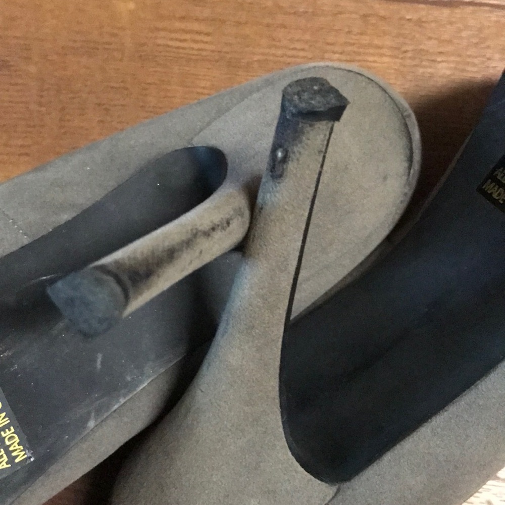 Pumps - Picture 6 of 6